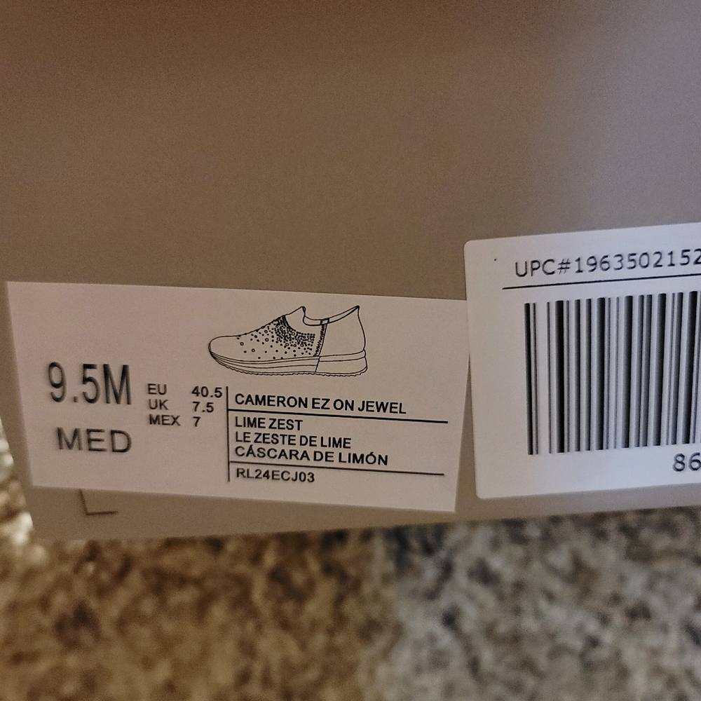 Kenneth Cole Reaction Cameron Jewel EZ-ON Slip-On Sneaker - Picture 8 of 9